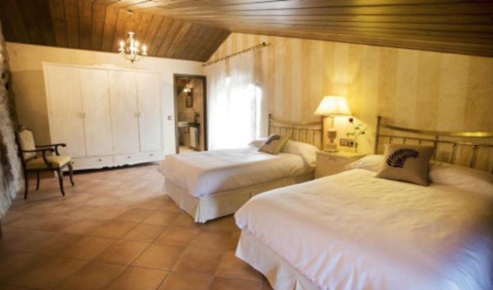 Casa Rural L'Avellana Pinell de Solsones エクステリア 写真